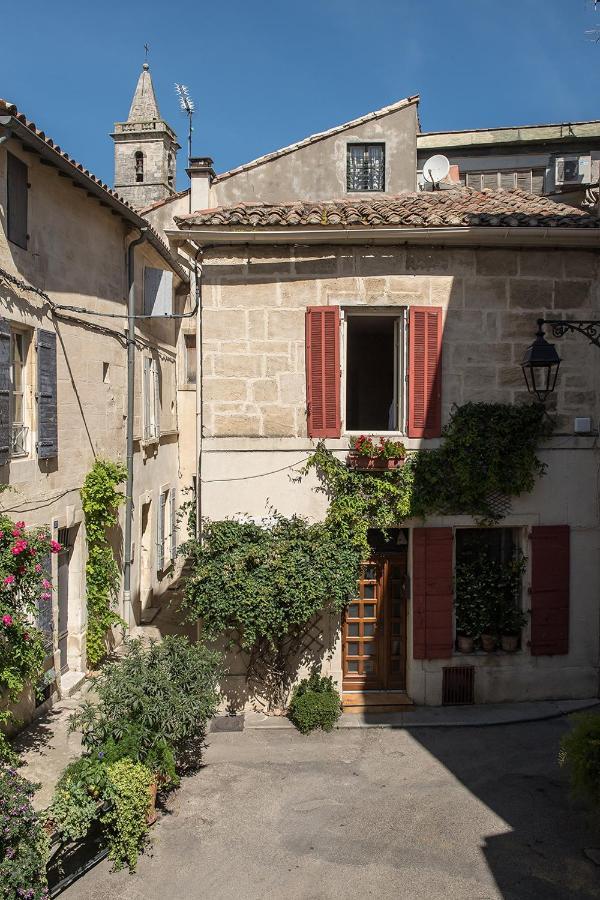 Arles Maison Petite Roquette Et Garage Exterior photo